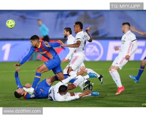 西甲联赛第13轮前瞻:巴塞罗那主场迎强敌,皇马客战塞维利亚,瓦伦西亚德比火爆上演